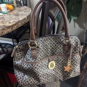 Tommy Hilfiger bag